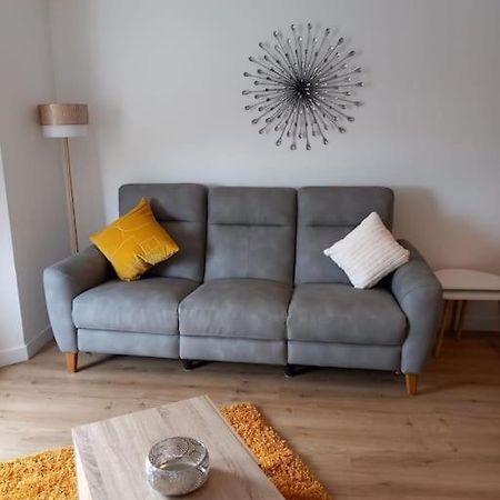 Lovely 2 Bed Flat-Great Location Appartement Dundee Buitenkant foto
